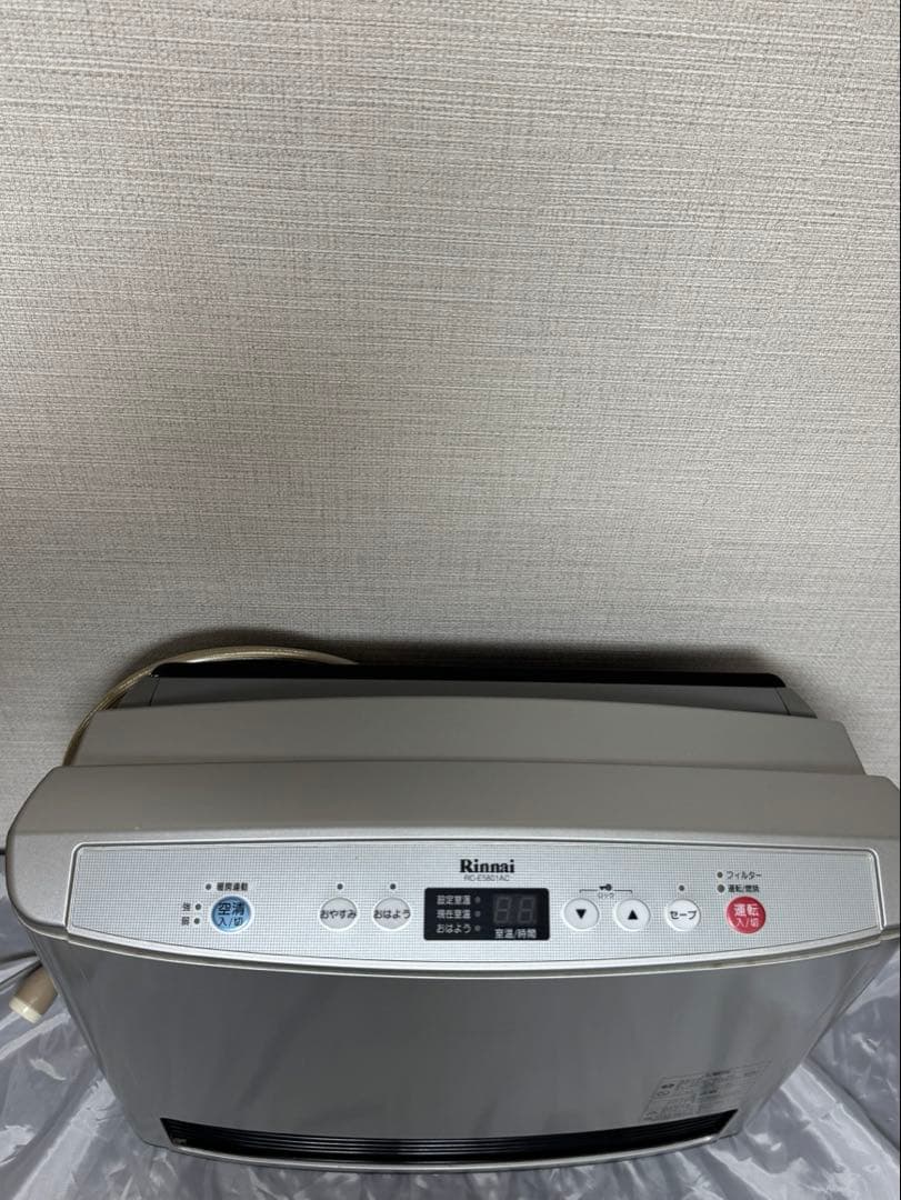 Rinnai RC-E5801TAC ガスファンヒーター　ガスホース付き