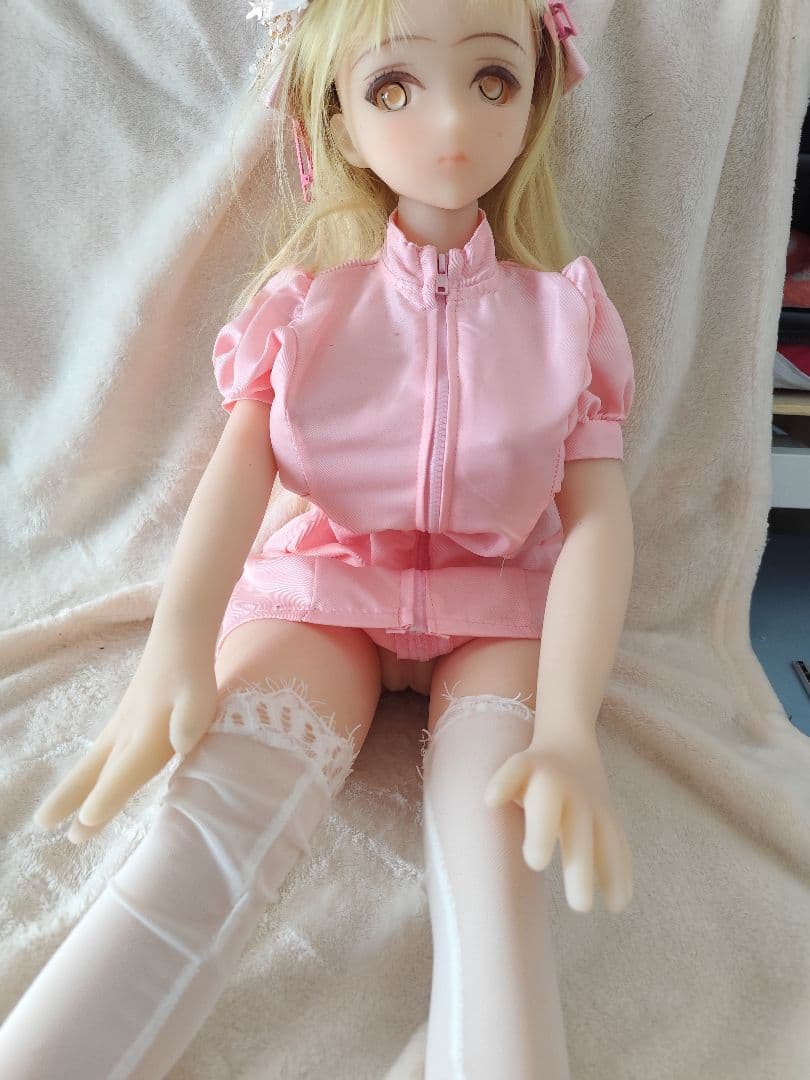 シリコンドール、花のヘアアクセサリーとローション1個お付けします。