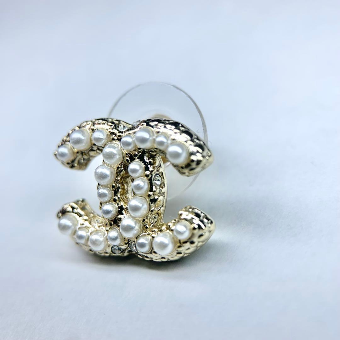 未使用級 CHANEL シャネル ピアス ココマーク パール装飾 片耳 2023