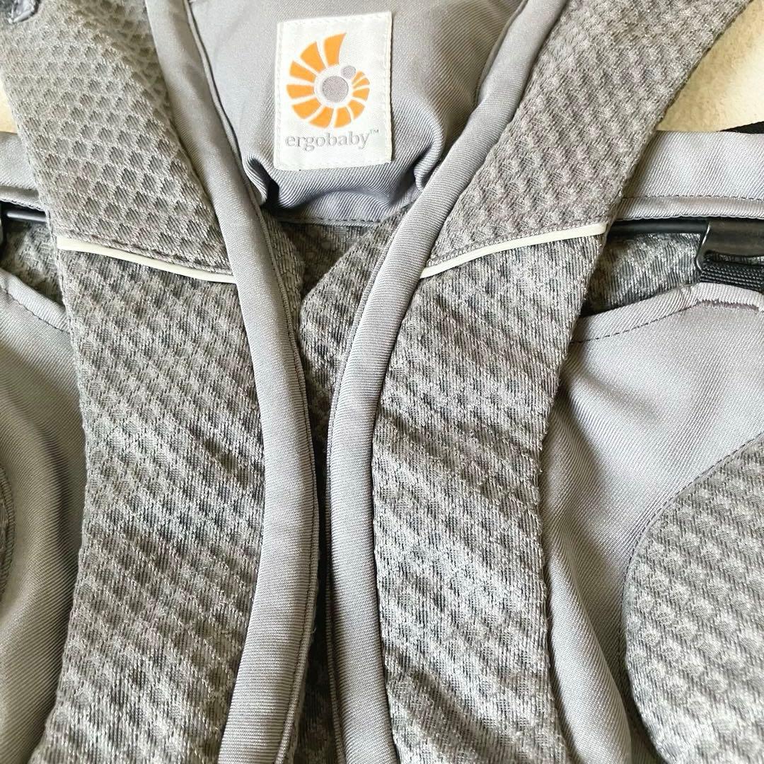 サラ　エルゴベビー　オムニ　ブリーズ　グラファルトグレー　メッシュ