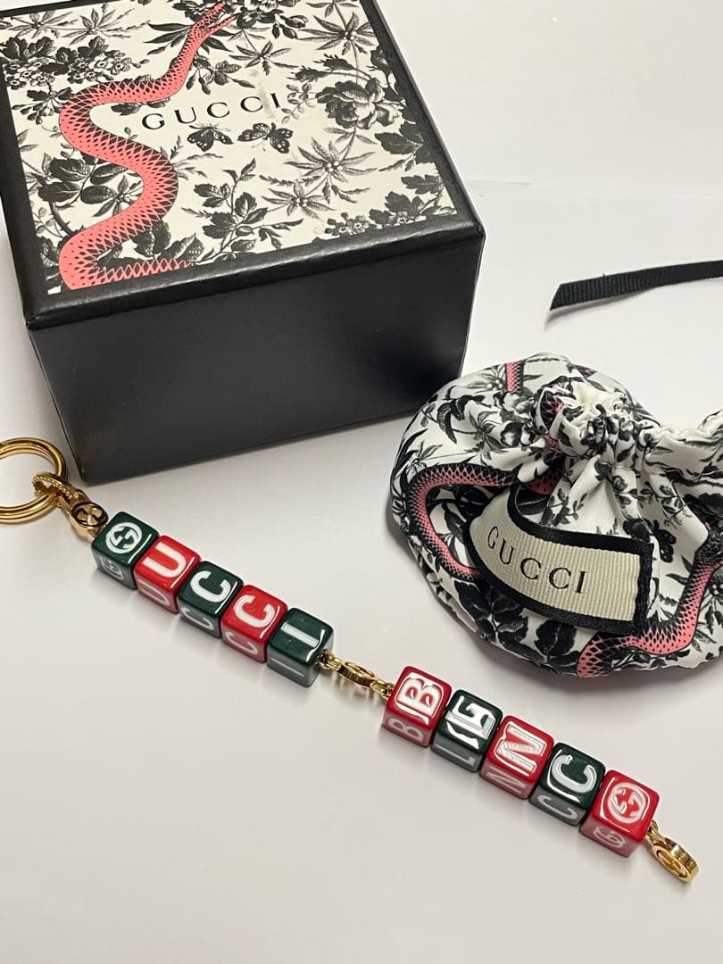 【美品】GUCCIグッチ チャーム　キーホルダー　匿名配送❤︎
