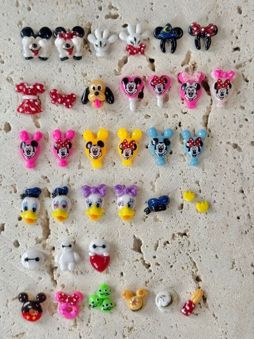 ネイルパーツディズニー