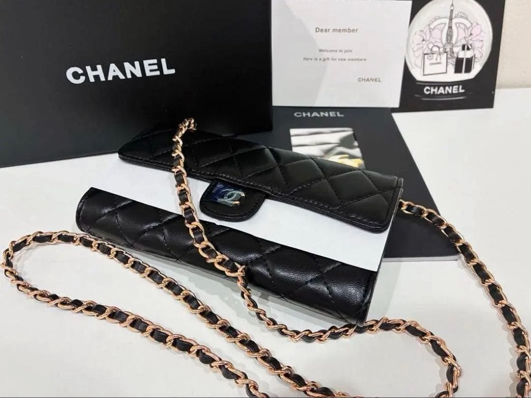 CHANEL ラムスキン　チェーンウォレット　 ショルダー　シャネルノベルティ