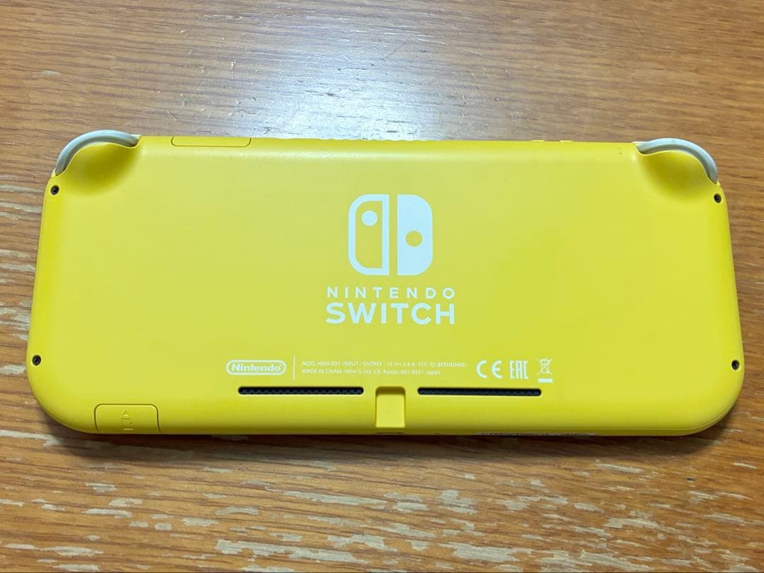 Nintendo Switch Lite イエロー 本体(充電器　SD付き)