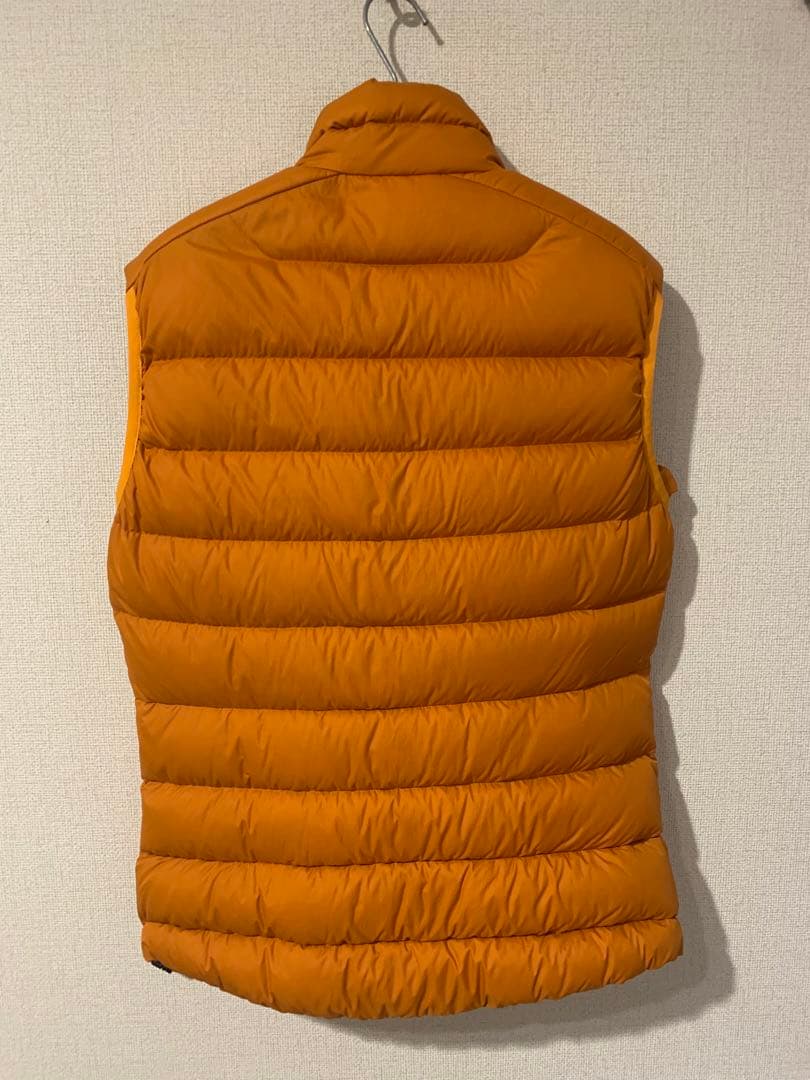 アークテリクス　ダウンベスト　登山　ハイキング