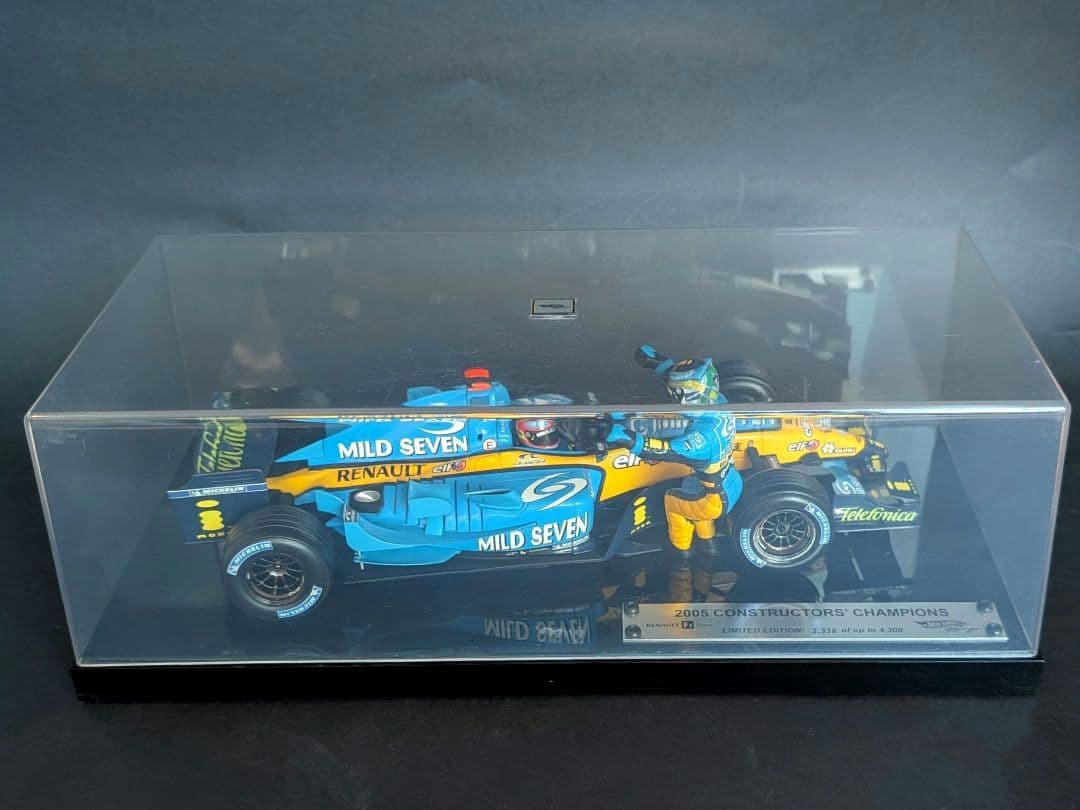 ホットウィール 1/18 ルノー R25 アロンソ 2005 チャンピオン