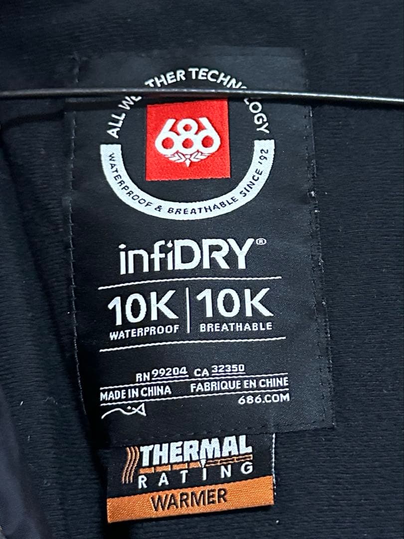 686 スノボウェア　Sサイズ