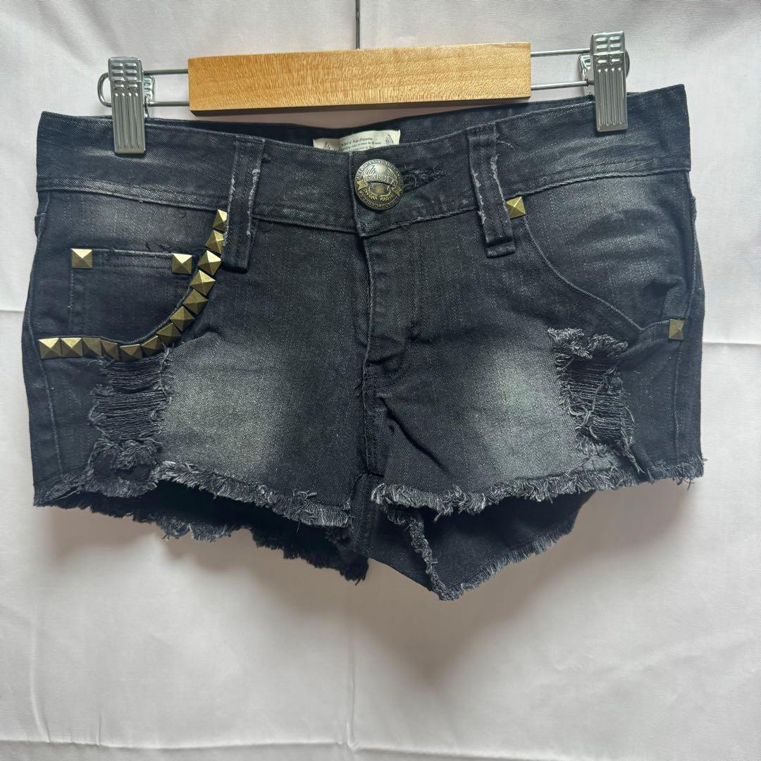 GARULA 黒 ショートパンツ スタッズ付きポケット 平成ギャル ダメージ