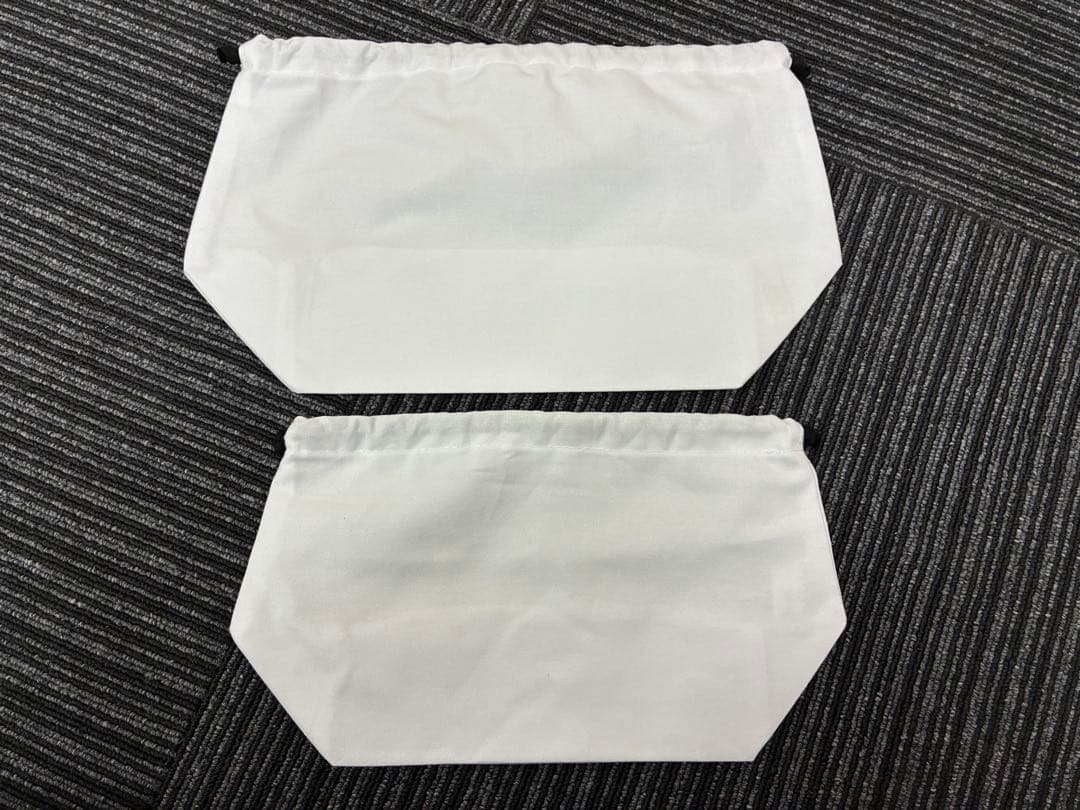 neko　シャネル　ポーチ　巾着　ノベルティ　小サイズ