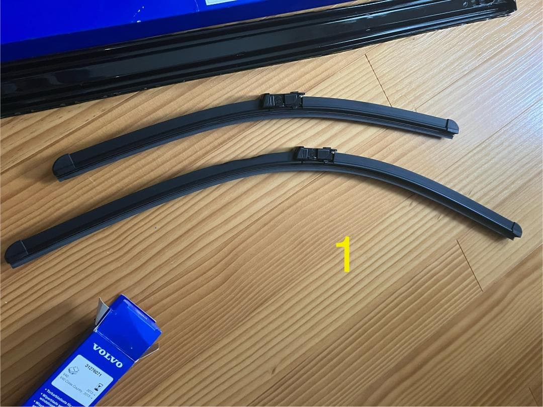 VOLVO フロント ワイパー 31276071 　2箱セット