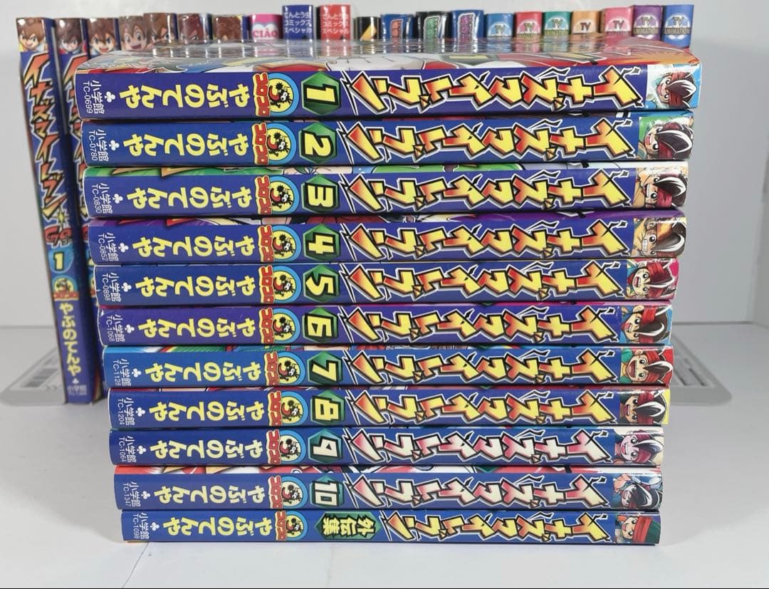 イナズマイレブン&イナズマイレブンgo 全巻　全選手名鑑全巻　関連本多数