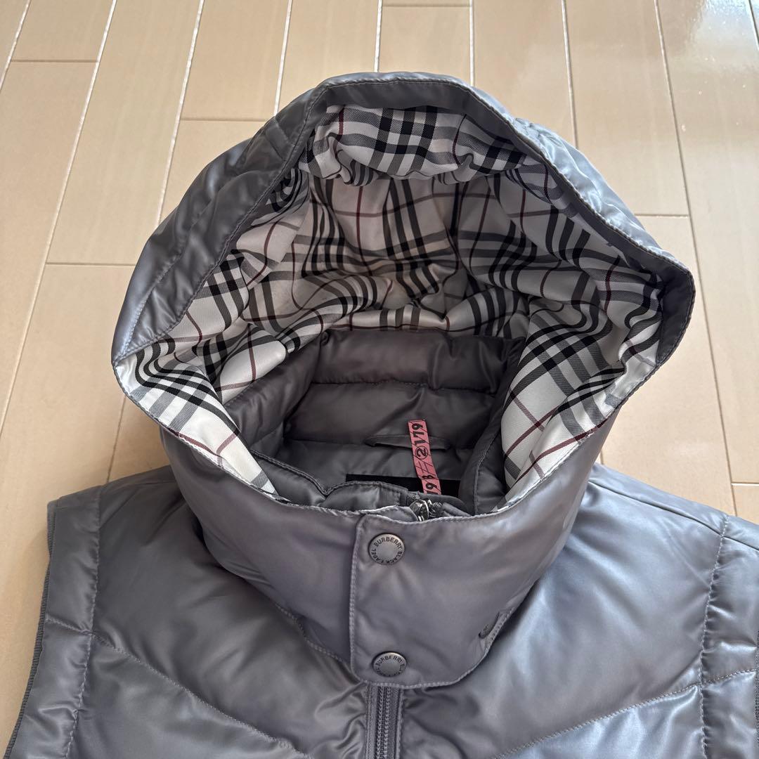 美品☆バーバリーブラーックレーベル グレーフード付きダウンベスト