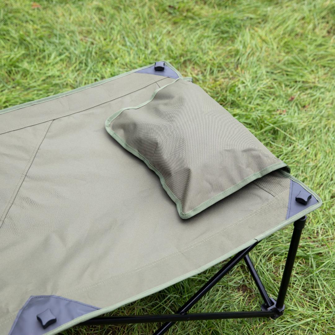 未使用■ホールアース■ダディー コット チェアーベット 万能チェア ブラック