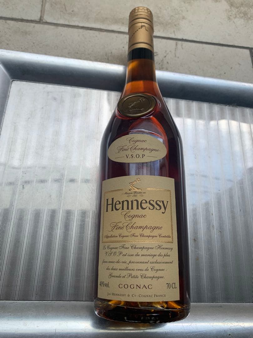 ヘネシー VSOP コニャック 700ml 未開封 正規品 酒類 送料無料