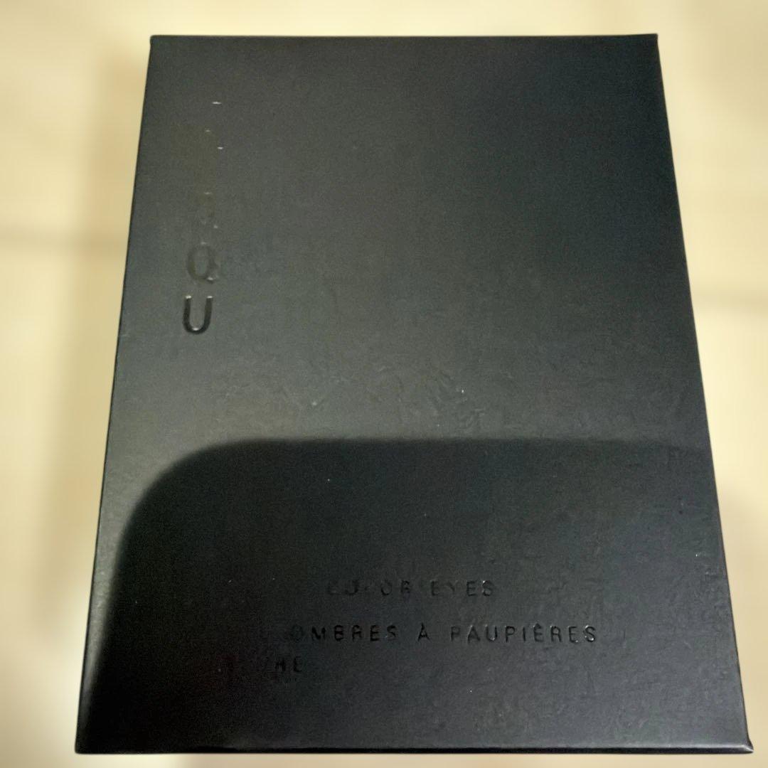 SUQQU シグニチャーカラーアイズ　S02 霜華