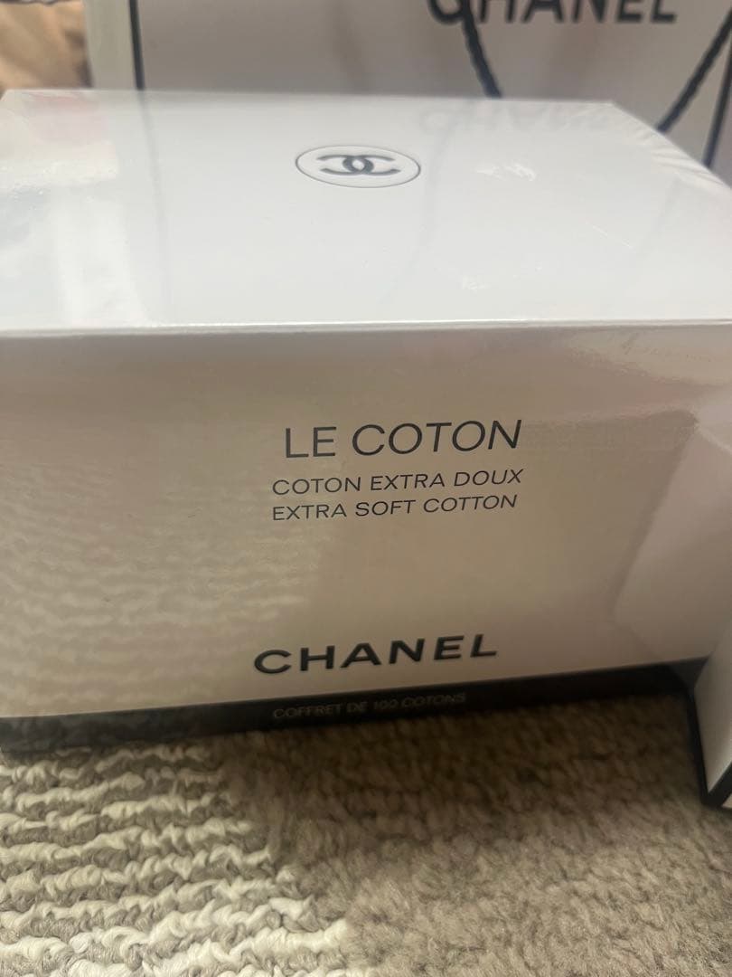 ２４時間限定！新品❤︎CHANELシャネルボディオイルアイシャドゥコットンセット