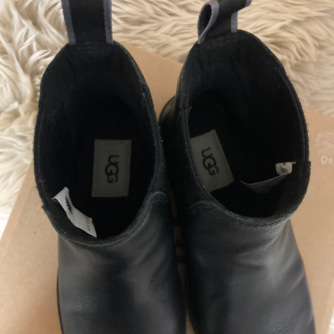 UGG サイドゴアブーツ　23
