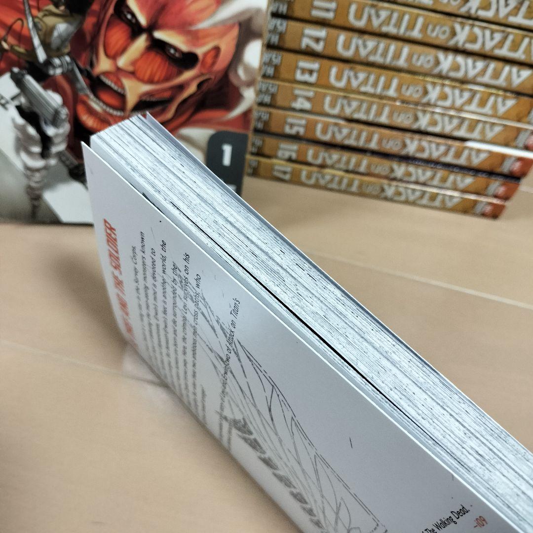 英語版　進撃の巨人　Attack on Titan　1-34　全巻