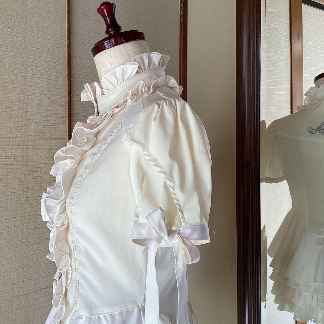 極美品！OZZ Croceアイボリー フリル ロングブラウス［商品番号10］