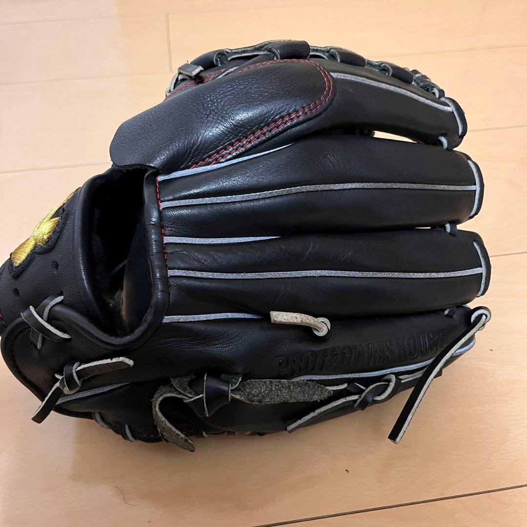 アンダーアーマー　硬式用　左投げ　グローブ　左投手　サウスポー