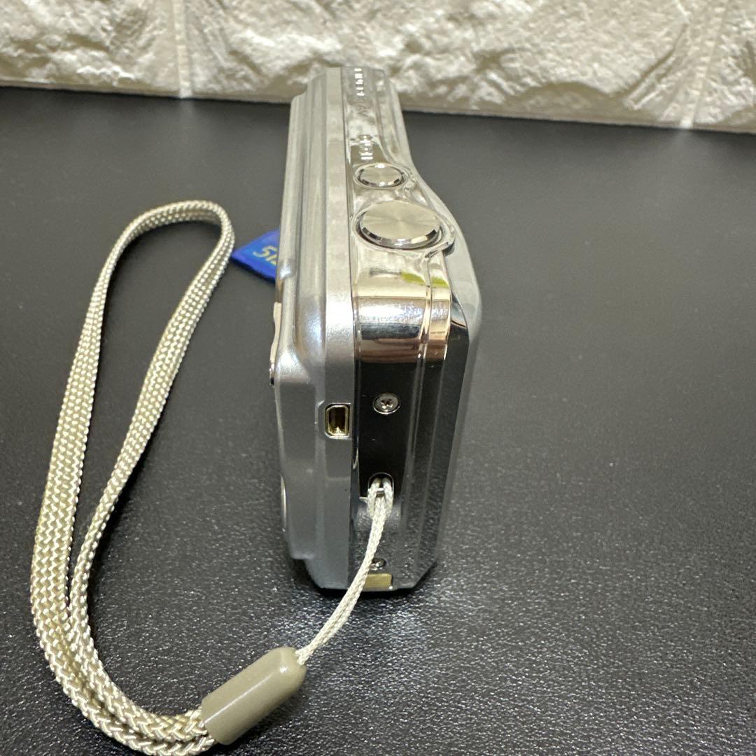 FUJIFILM FINEPIX AV100 動作品　電池式　SDカード付き