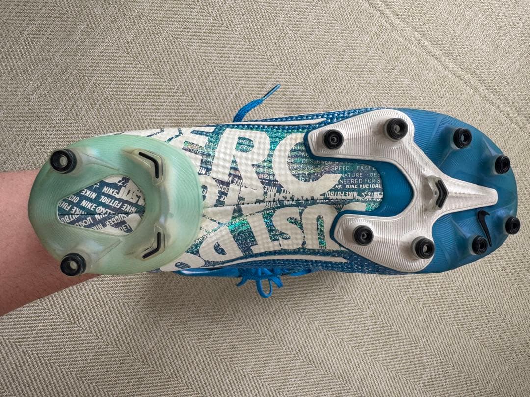 マーキュリアルヴェイパー13 エリート AG-PRO 25cm