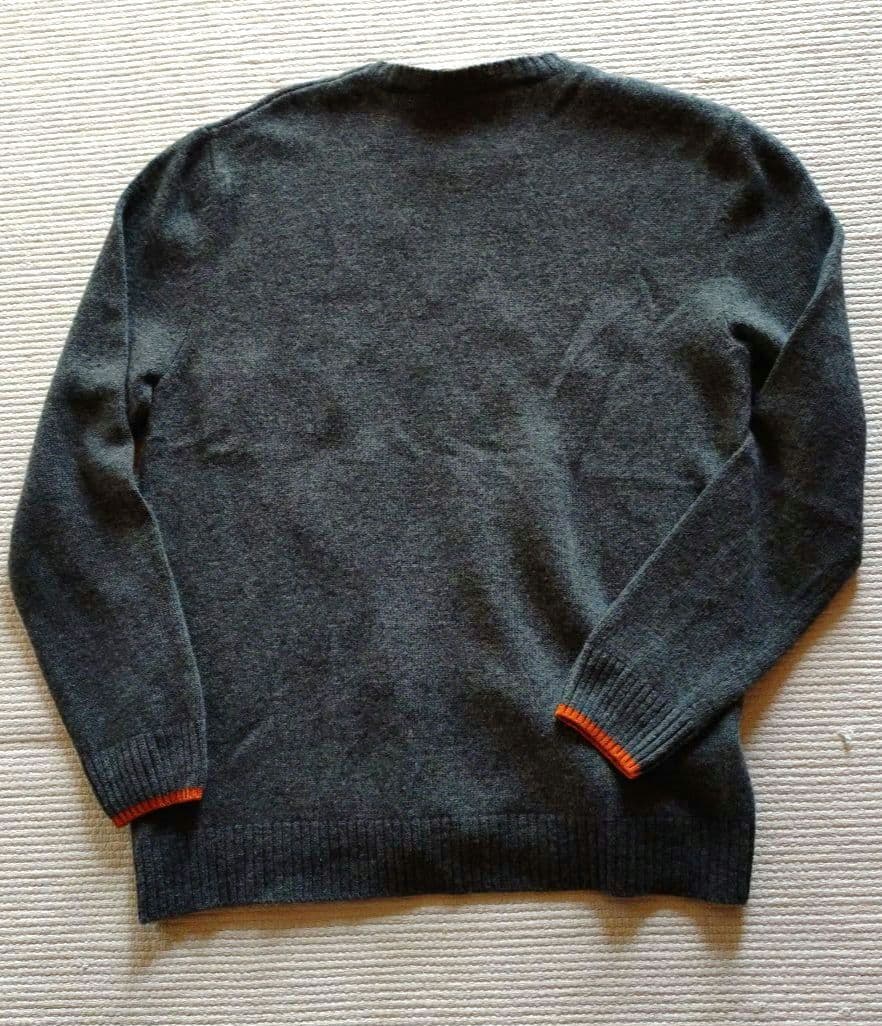 マルニのニットセーター