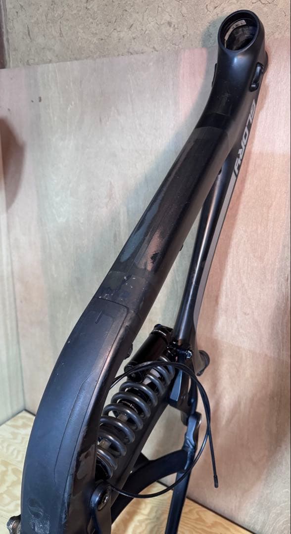 GIANT GLORY 27.5 カーボン Lサイズ(リアショック付)