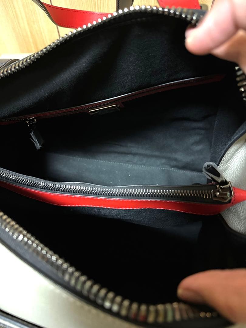 【美品】クリスチャンルブタン　ボストンバッグ