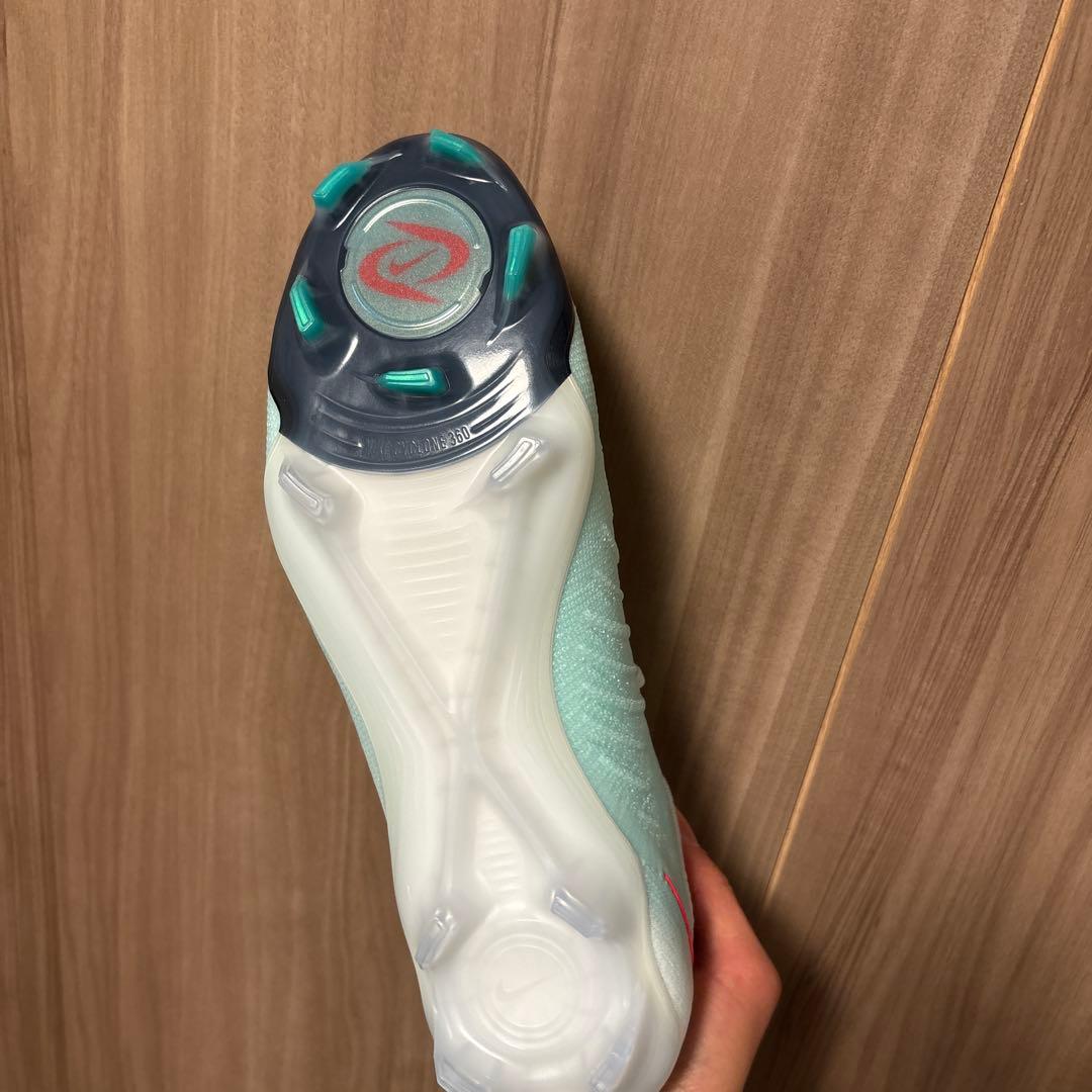 Nike サッカーシューズ ミントグリーン ハイカット