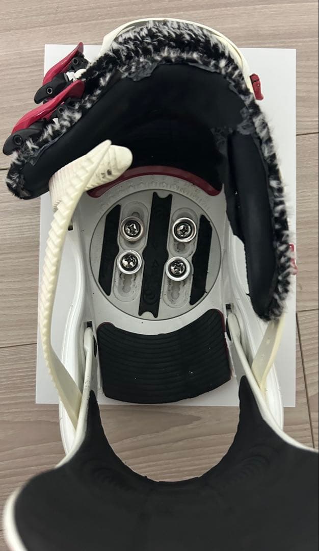 スノーボードバインディング　KJOモデルMG