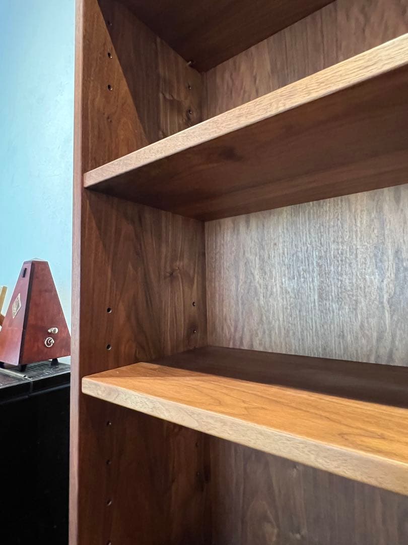 ウォールナット総無垢材本棚　高さ220cm 高い本棚