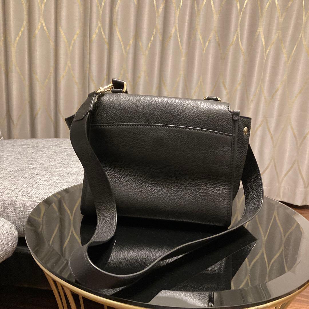 バリー　レザー 黒 ハンドバッグ フラップ式