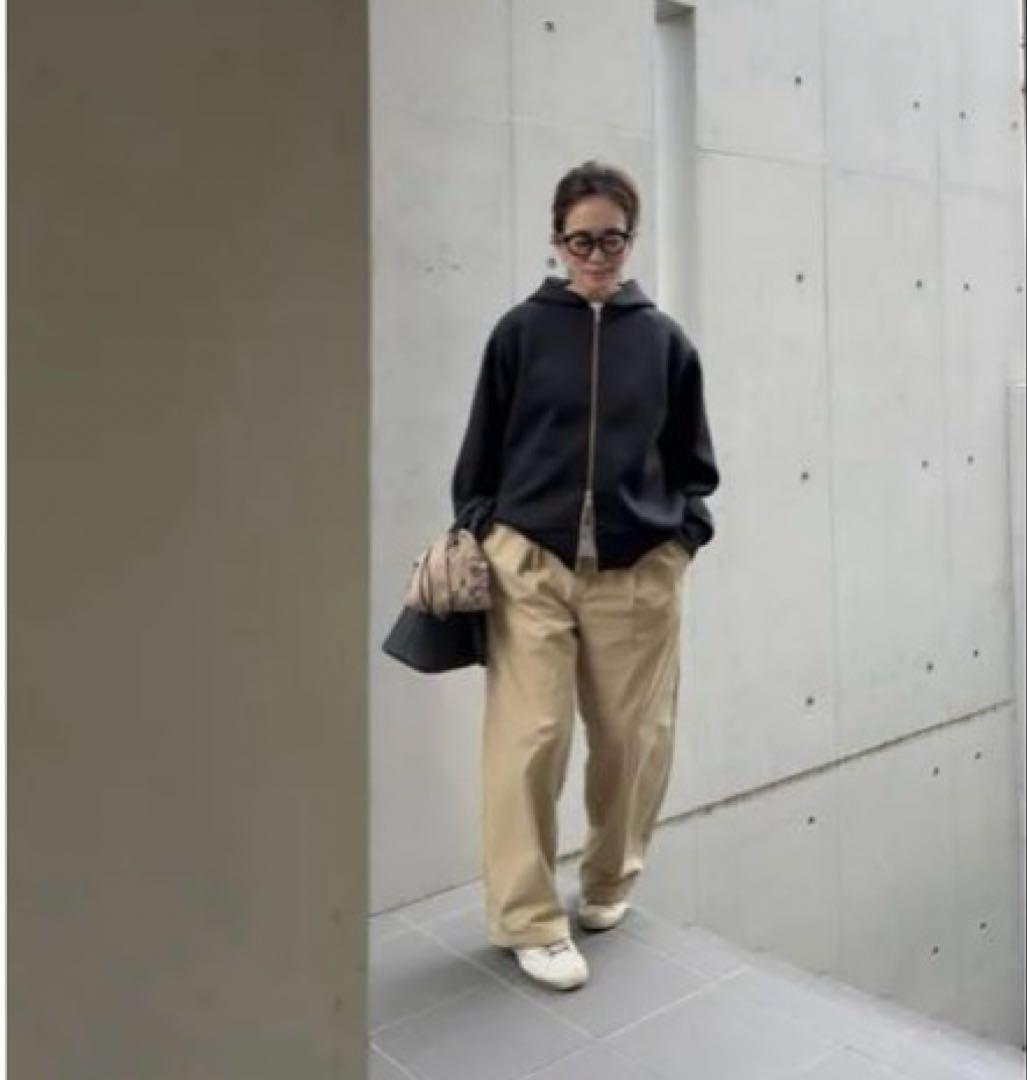 タグ付き　試着のみ　チノパン ベージュ Mサイズ july nine