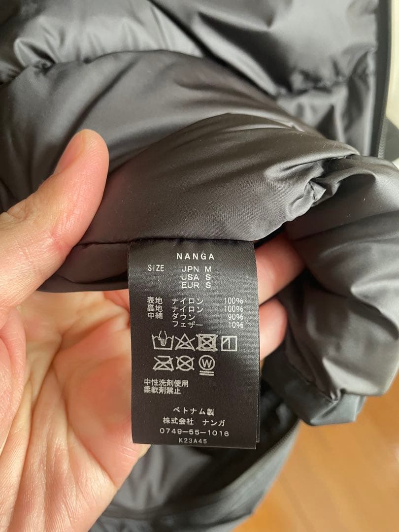 ひろ　美品！NANGA オーロラテックスダウンジャケット　黒　M