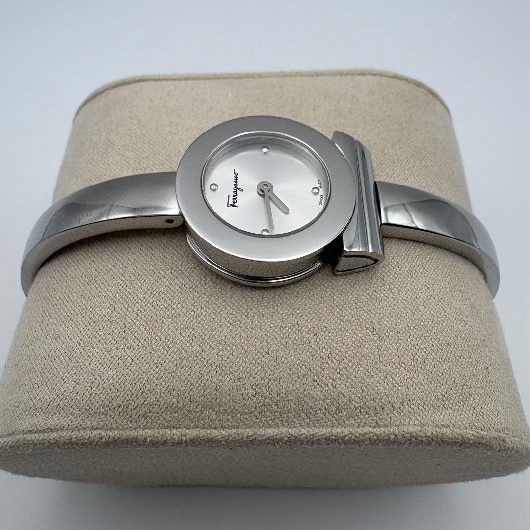 フェラガモ FERRAGAMO ガンチーニ 腕時計