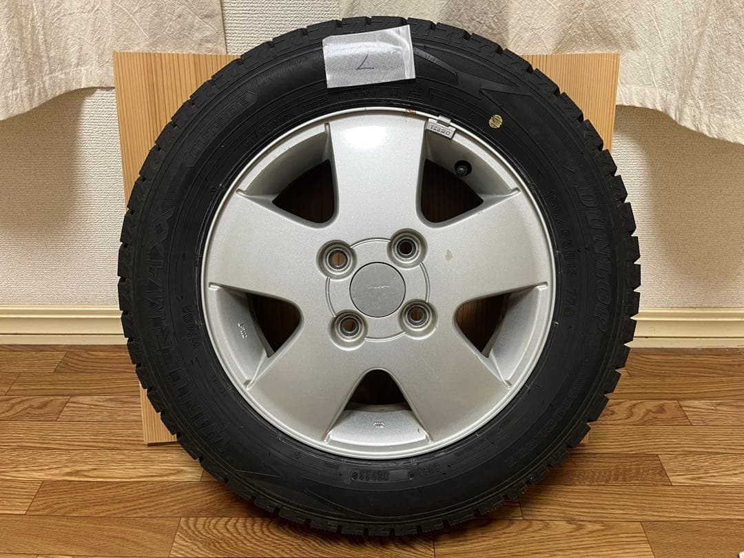 13インチ　エブリィワゴンda52w/da62wスタッドレスタイヤ付き4本セット