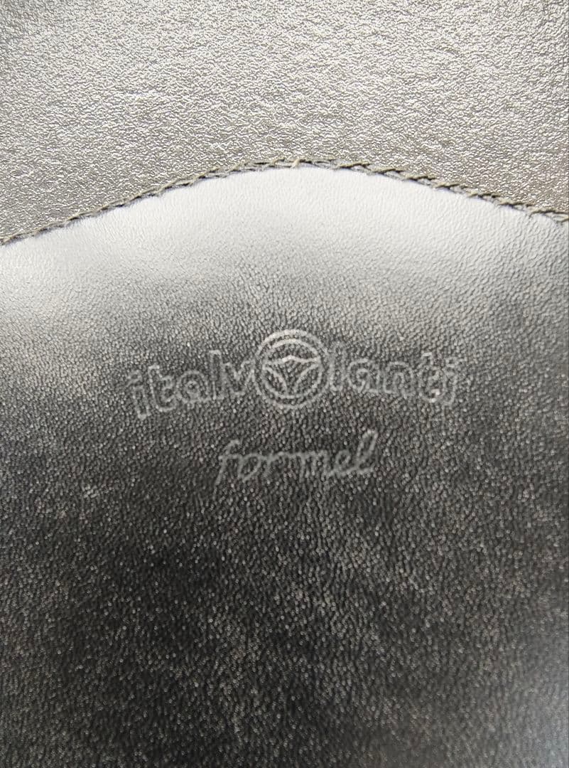 イタルボランテブラックレザー 3スポーク ステアリングホイール　直径約35cm