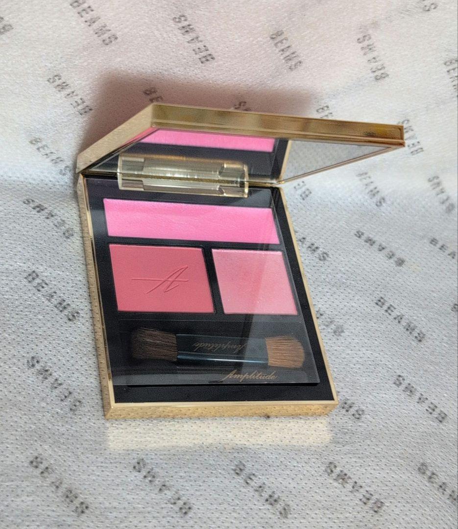 アンプリチュード コンスピキュアス アイズ