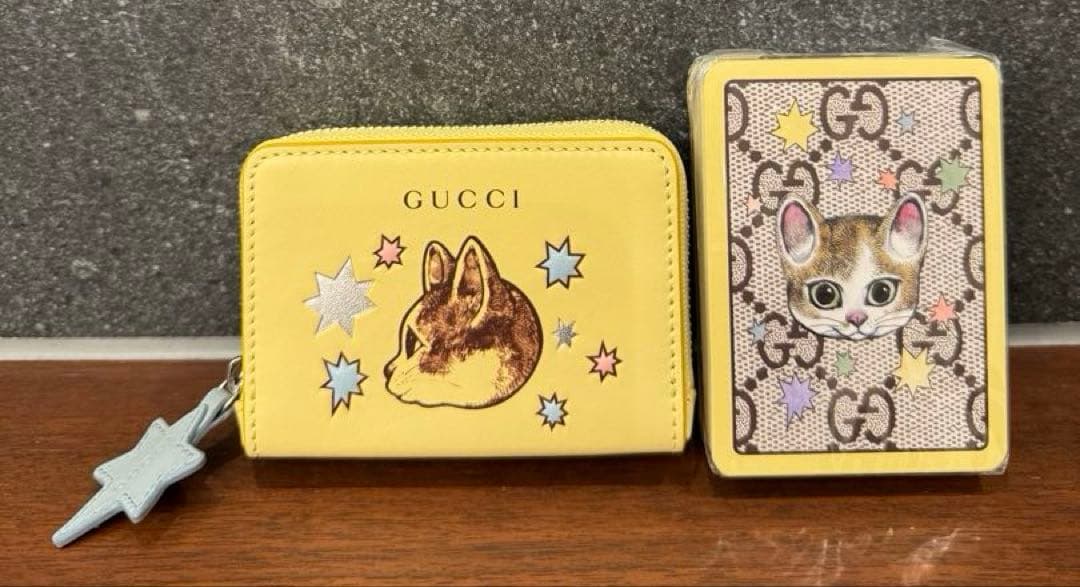 GUCCI ヒグチユウコ　トランプ　カードケース　香水プレゼント付き