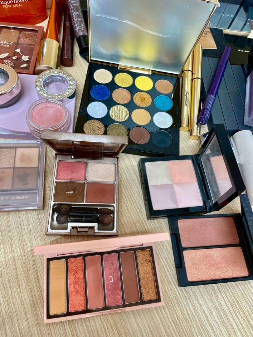 ☆大量コスメ　まとめ売り　デパコス・香水あり！