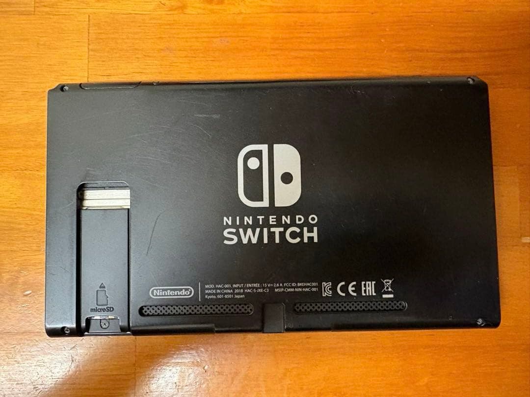 Switch本体、Joy-Con➕付属品（6点）