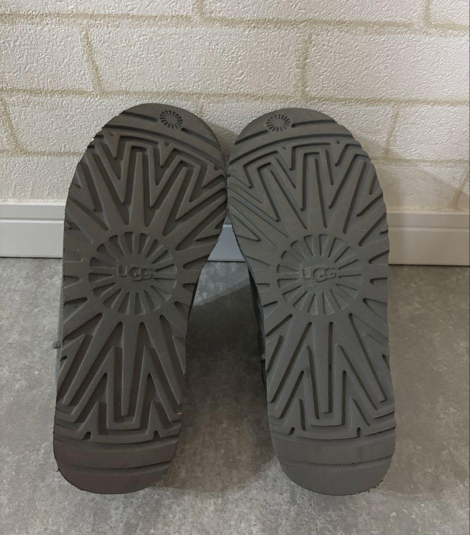 美品レアUGG フレームワーク CLASSIC SLIPPER グレー24cm