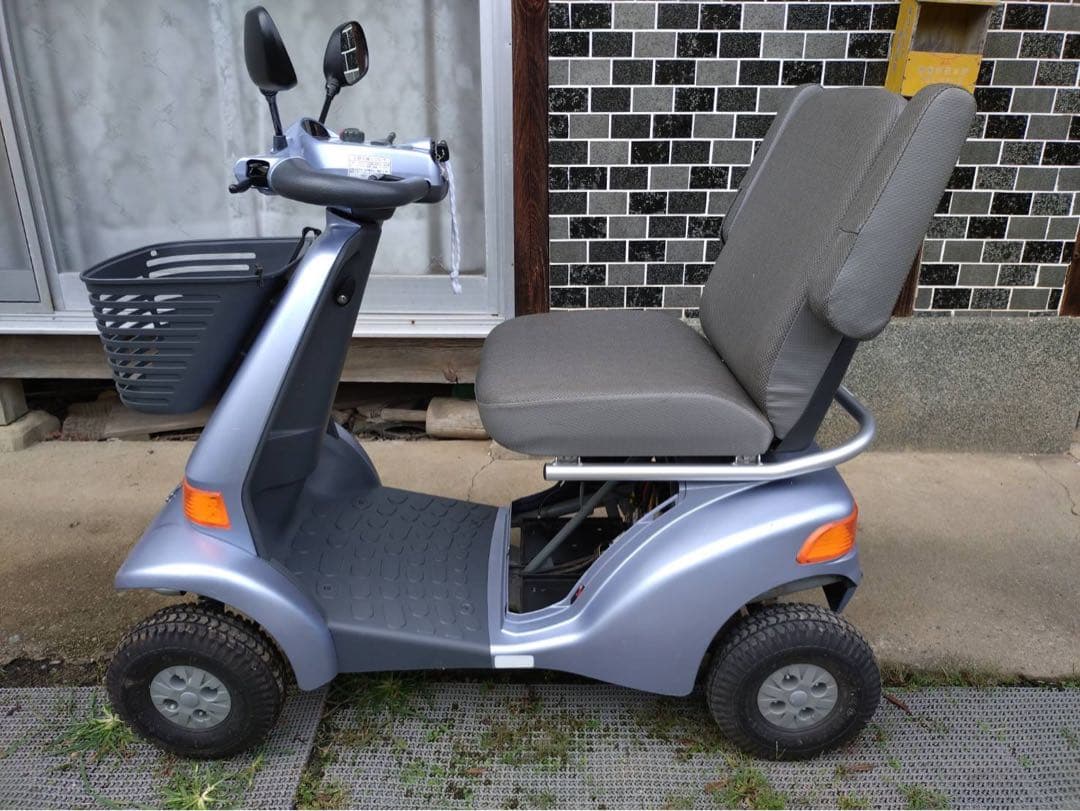 スズキセニアカー　ET4D（6型）