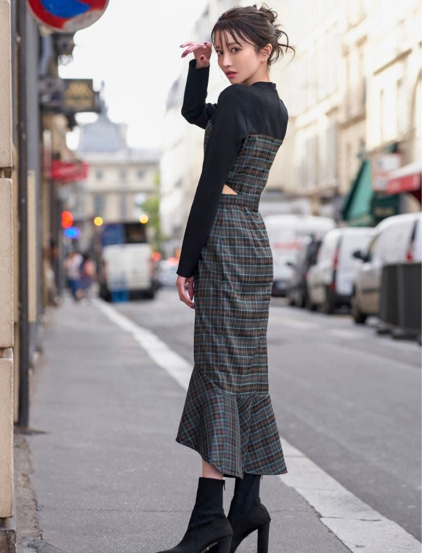 エミリアウィズ　サイドオープンチェックワンピース