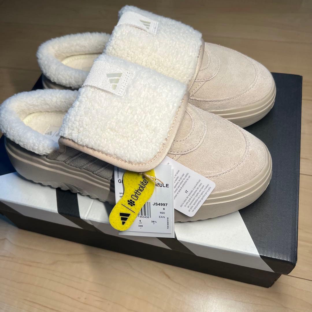 アディダス　グランドコートミュールadidas GRAND COURT MULE