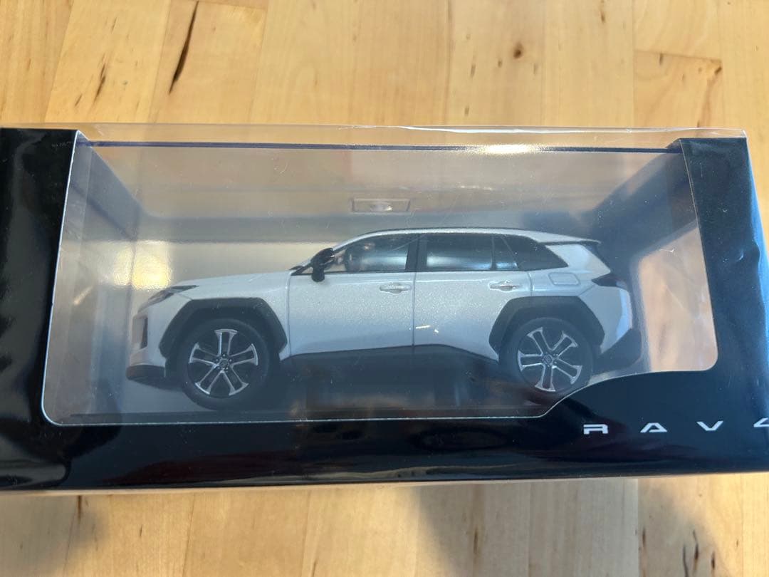 トヨタ RAV4 ミニカー ホワイト