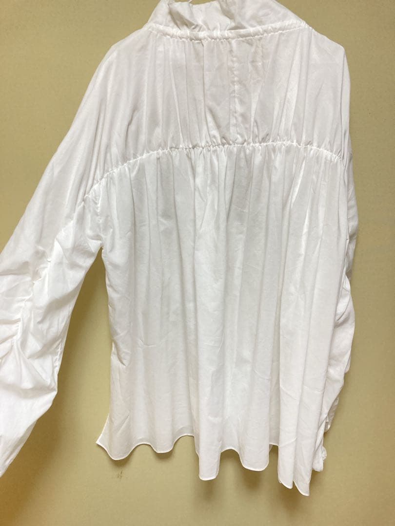 ハウスオブロータス ホワイトドレープローンギャザーブラウス
