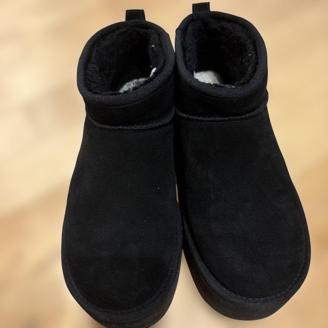 UGG厚底ムートンブーツ　25cm