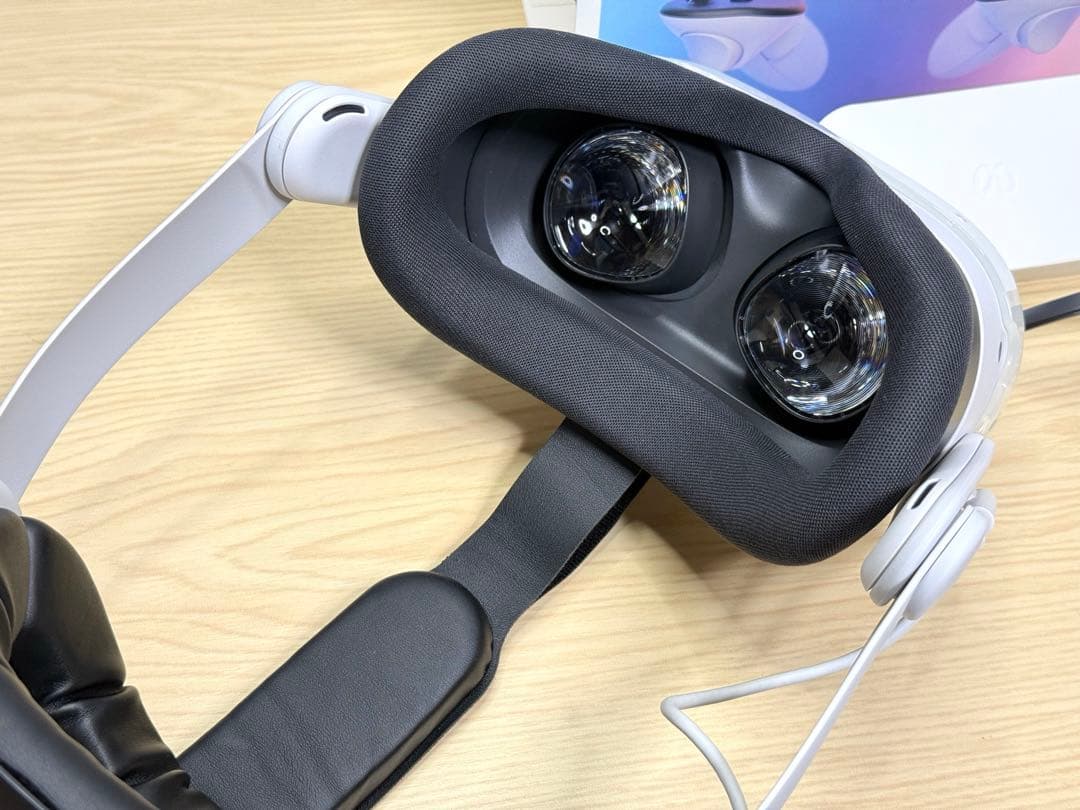 美品です　 Quest 3S 128GB VR KIWI バッテリー